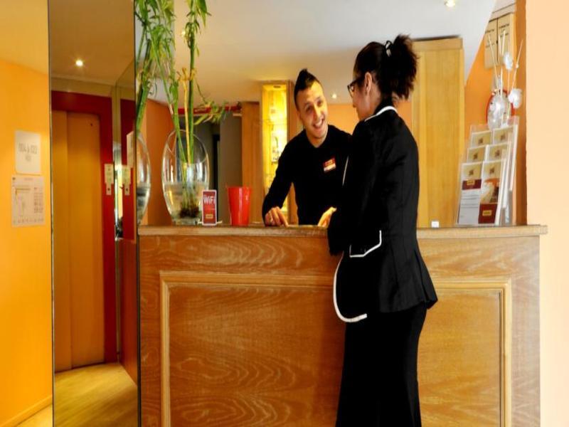 Ibis Budget Saint-Ouen-L'Aumone Eksteriør billede